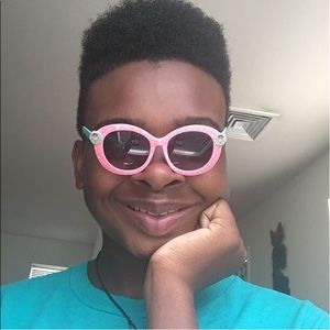 Meet your Posher, Something